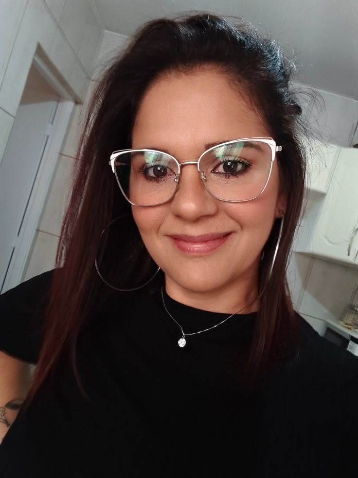 <em>Mia Martinez</em>